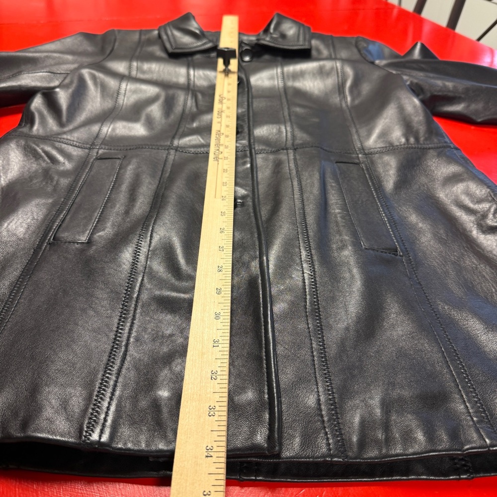 JONES NEW YORK LONG BLACK LEATHER BUTTON DOWN COAT - Picture 6 of 6